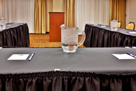 Rodeway Inn Conference Center Crawfordsville Business photo